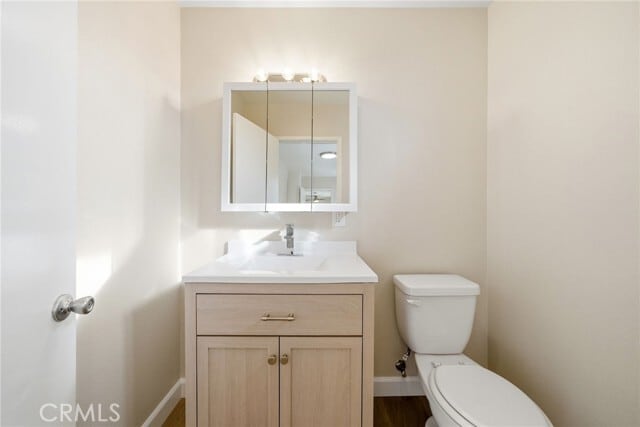 Building Photo - 3122 W Maywood Ave