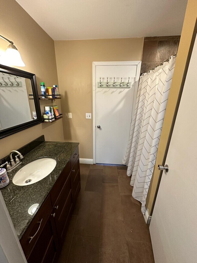 Building Photo - 5017 Saffron Dr