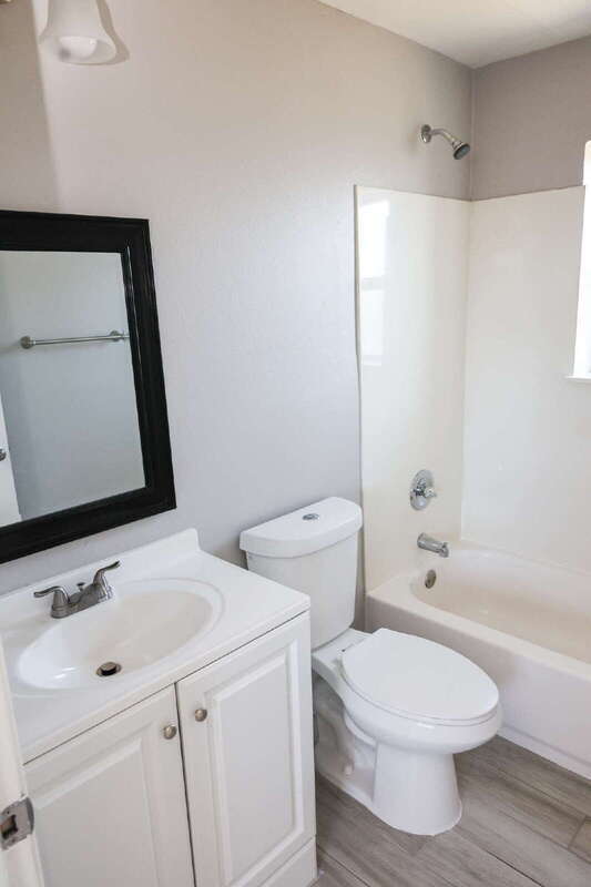 Building Photo - 561 S Meridian Rd