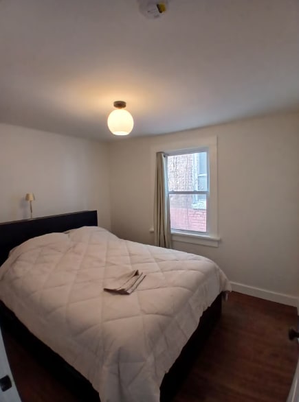 Bedroom 1 - 17 Thomas St