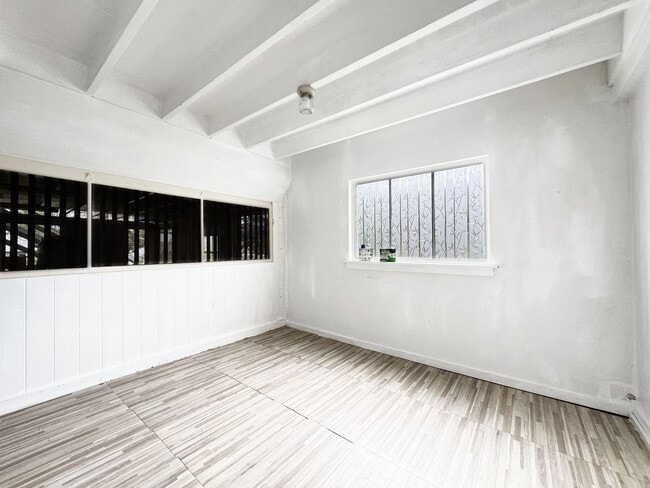 Building Photo - 2322-ST