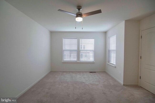 Building Photo - 15 PITCH PINE Ct