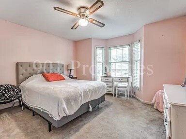 Building Photo - 5981 Diplomat Pl