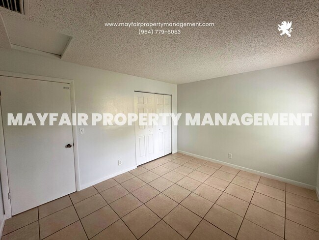 Building Photo - 4523 Gulfstream Rd