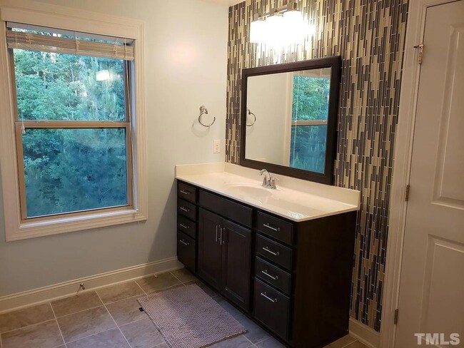 Building Photo - 419 Alamosa Pl