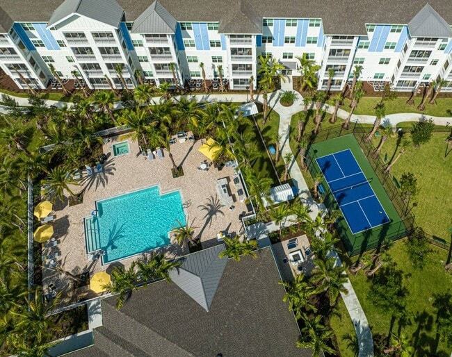 A full look at the layout and amenities from above. - The Sovana at Stuart