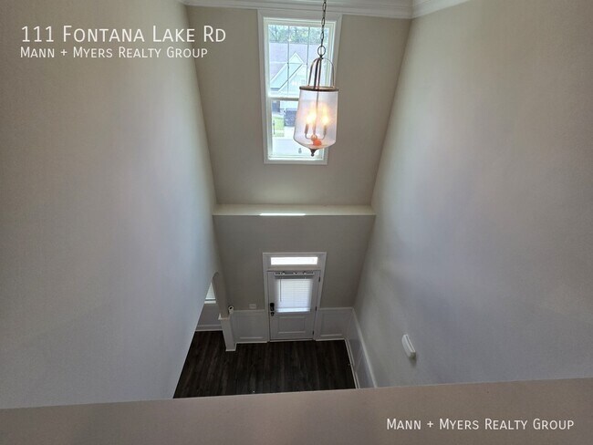 Building Photo - 111 Fontana Lake Rd
