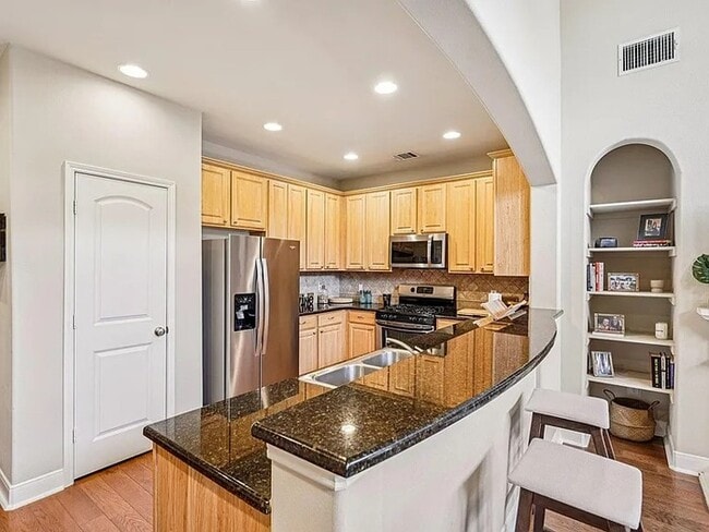 Building Photo - 2210 Onion Creek Pkwy