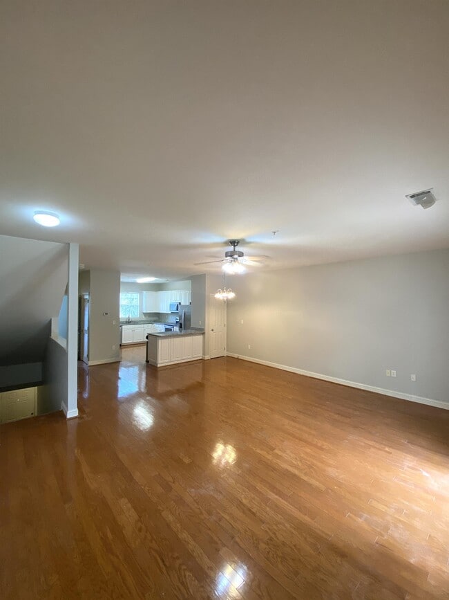 Building Photo - 4492 Great Oak Dr