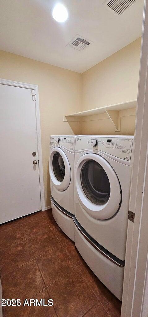 Building Photo - 224 S Cactus St