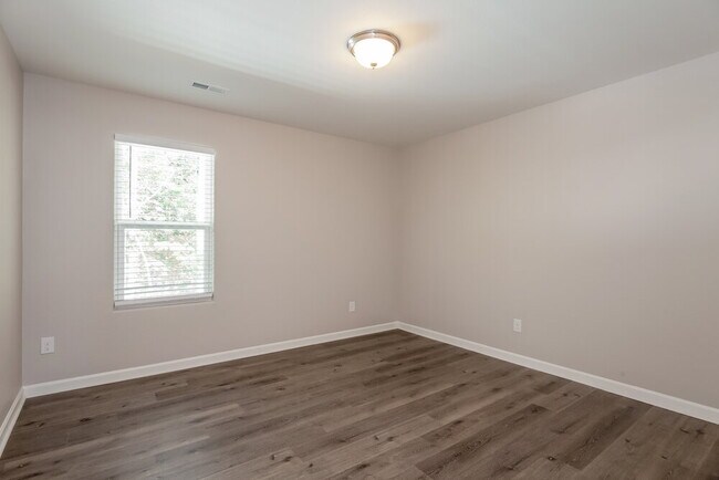 Building Photo - 1819 Allegheny Dr