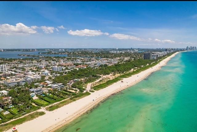 Building Photo - 7800 Collins Ave