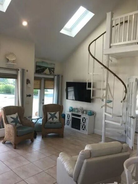 Building Photo - 116 Old Sea Ln