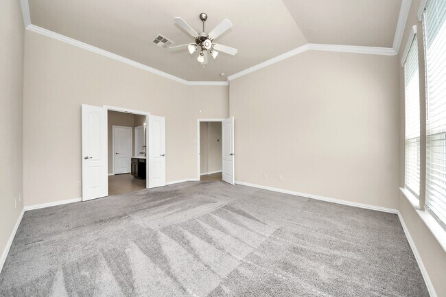 Building Photo - 21254 Lucknow Ln