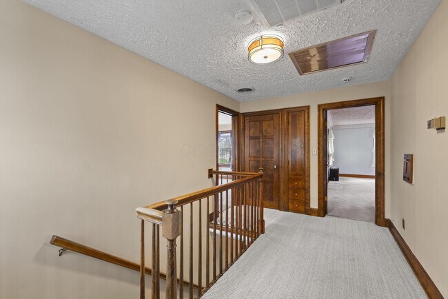Building Photo - 2505 Coventry Rd