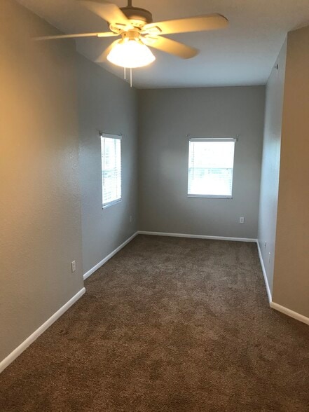 Bedroom - 520 S Armenia Ave