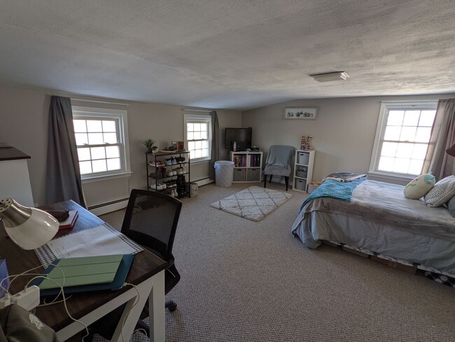 Building Photo - House for Rent - Sixteen Acres