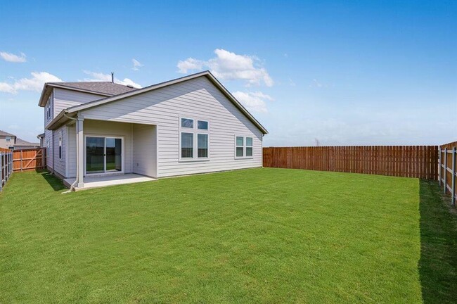 Building Photo - 304 Crumpton Wy