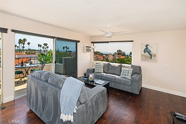 Building Photo - 712 Calle Divino