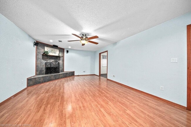 Building Photo - 9313 S Houston St