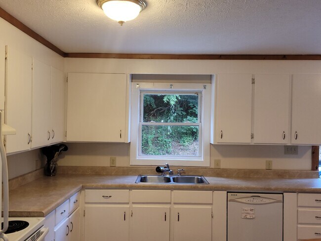 Building Photo - The Riverhouse of Cullowhee