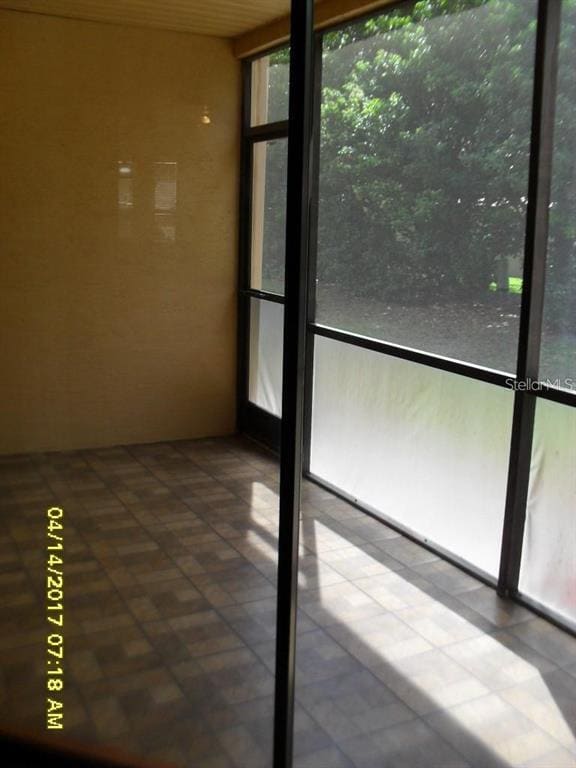 Building Photo - 7629 Sugar Bend Dr