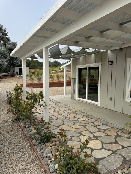 Building Photo - 215 Burkhill Ln