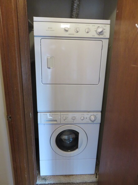 Building Photo - 4805 86th St