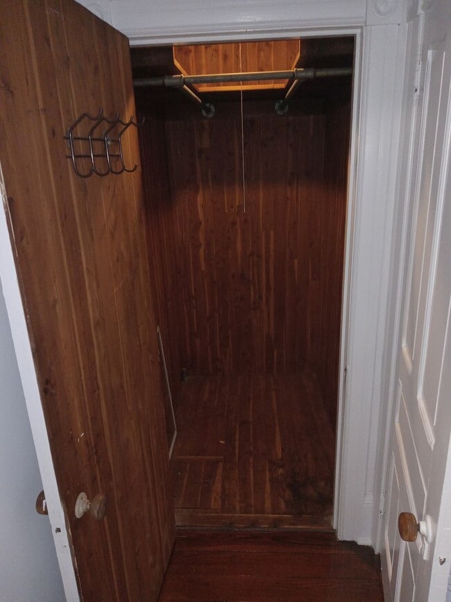 Building Photo - Renovated/Restored Upper Gwynedd Single Ho...