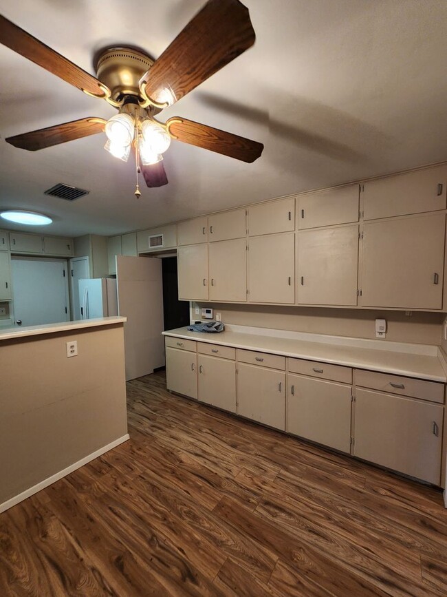 Building Photo - GREAT HOME