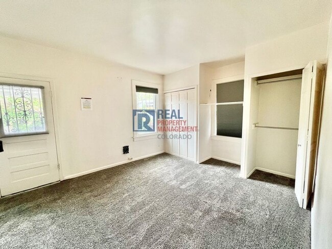 Building Photo - 594 S Ogden St