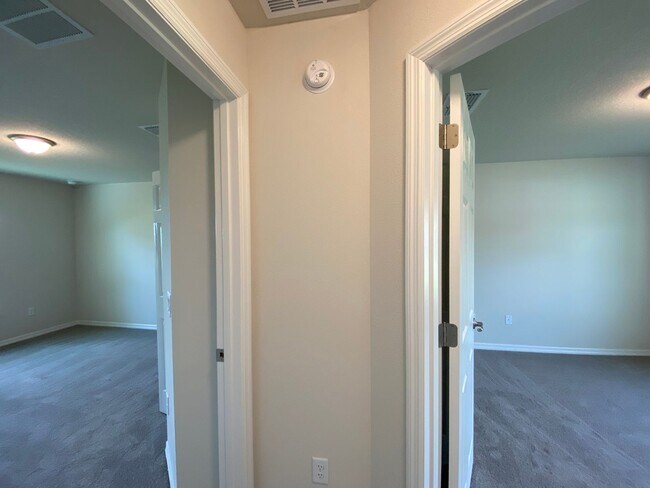 Building Photo - 5272 SW 129th Pl