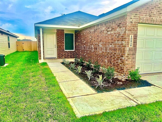 Building Photo - 10818 Red Orchid Dr