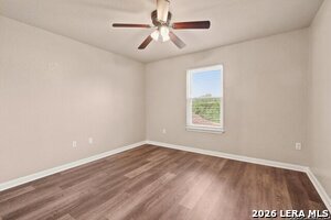 Building Photo - 1452 Lakeview Dr