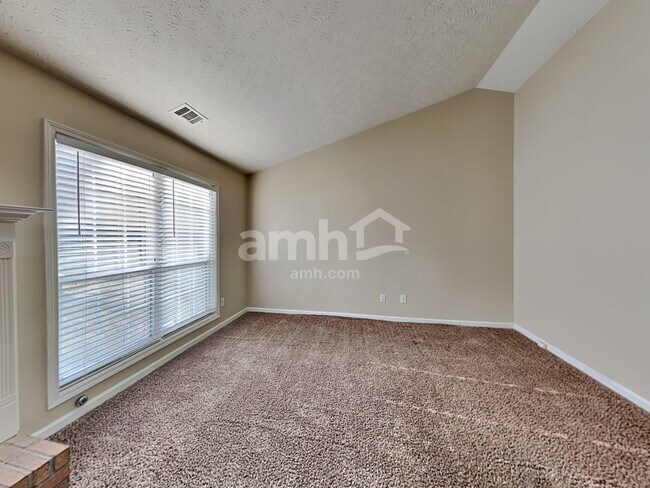 Building Photo - 3417 Summit Glen Dr