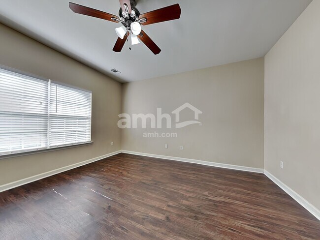 Building Photo - 26 Concordia Ct