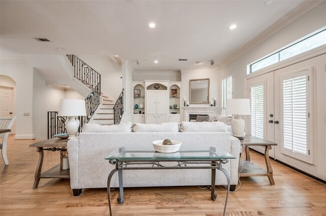 Building Photo - 3511 Yupon St