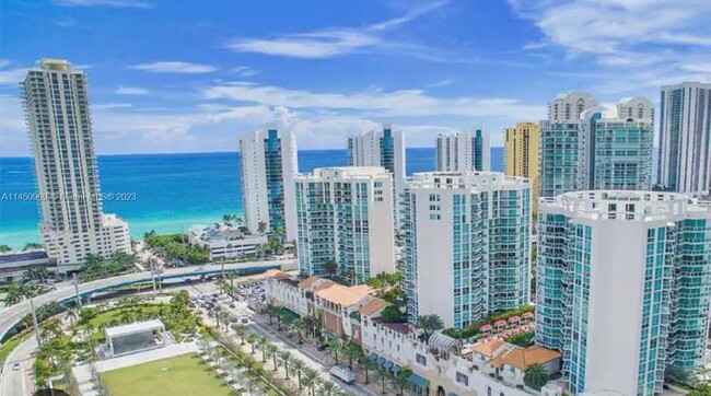 Primary Photo - 200 Sunny Isles Blvd