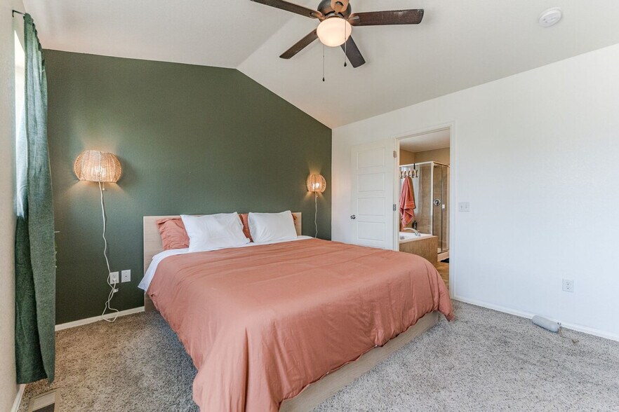 Building Photo - 5153 Chicory Cir