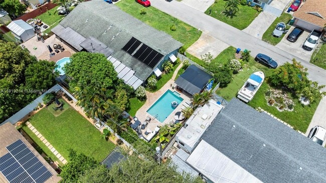 Building Photo - 1912 SW 97th Terrace