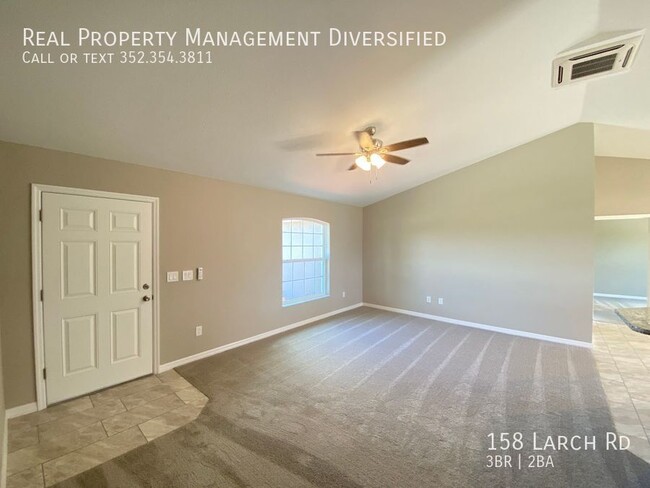 Building Photo - 158 Larch Rd