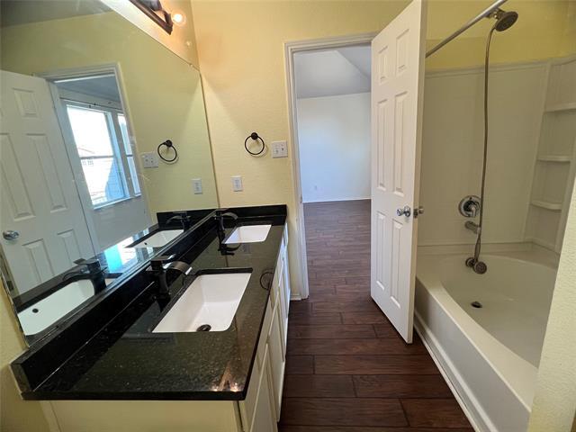 Building Photo - 2209 Malone Dr