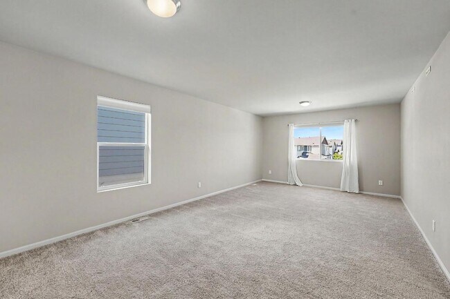 Building Photo - 15065 Iverson Lp SE