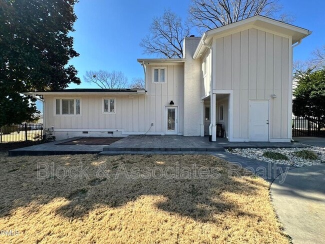 Building Photo - 4512 Drexel Dr