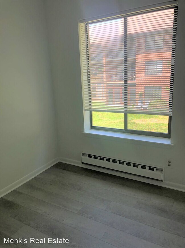 Building Photo - 2 br, 2 bath House - 15210 Elkridge Way # 2G