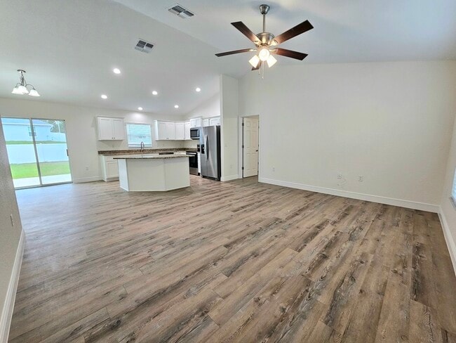 Building Photo - 8440 SW 135th Street Rd