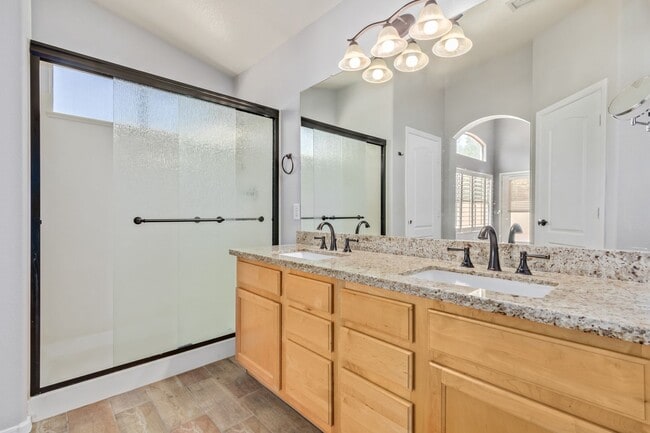 Building Photo - GORGEOUS home in the highly desired Arrowhead Ranch