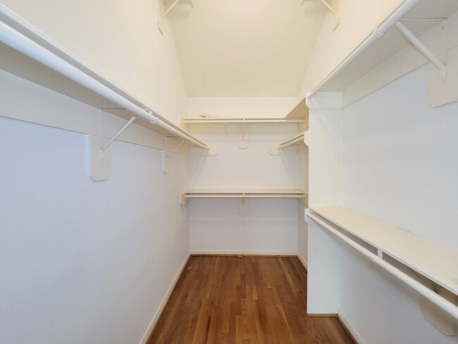 Building Photo - 2208 Taft St