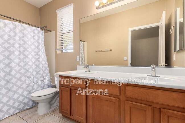 Building Photo - 7418 W Lariat Ln