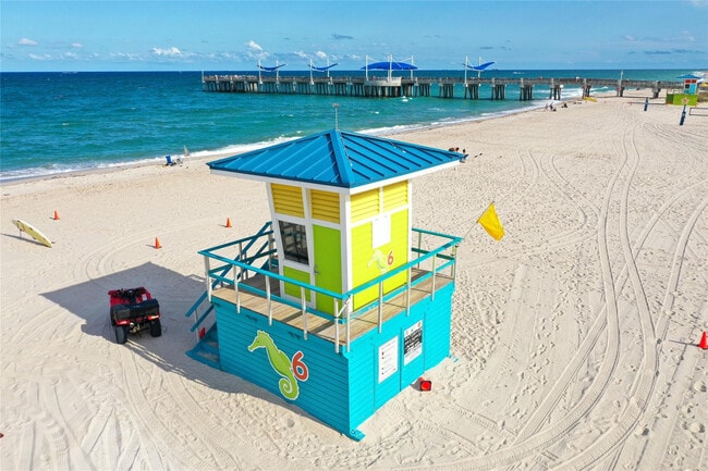 Building Photo - 2501 N Ocean Blvd